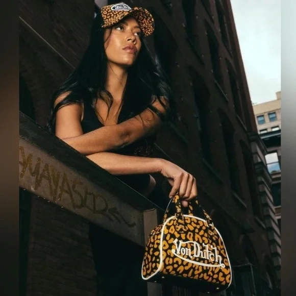 Von Dutch Orange/Apricot Crushblack Cheetah Small Bowling Bag/Purse/Hand Bag NEW - Picture 9 of 11